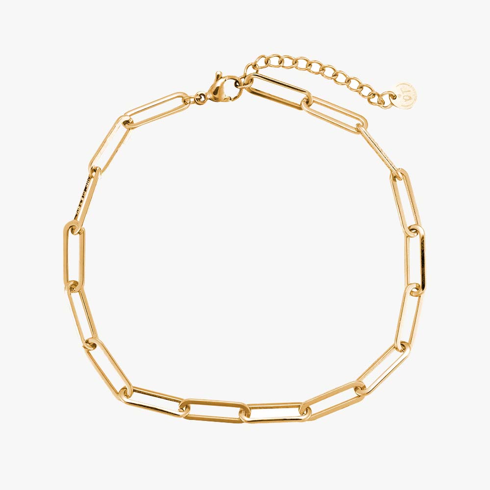 büroklammer fußkette, fußkettchen vergoldet, büroklammer style, fußkettchen für jeden tag, sommerliches fußkettchen in gold, sommerliches fußkettchen, vergoldetes fußkettchen, statement schmuck, schlichtes zierliches fußkettchen